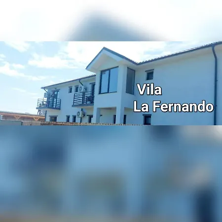 La Fernando بيت ضيافة توزلا