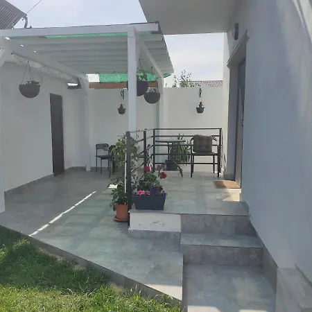 La Fernando Тузла